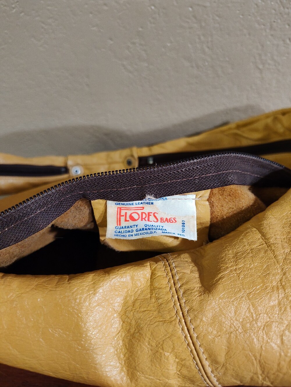 VTG Flores Bags Mustard Yellow Leather Hobo - Picture 7 of 8